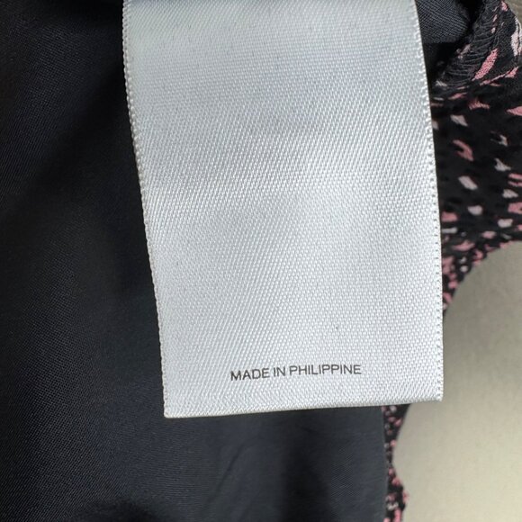 Express Cropped Black Long Sleeve Wrap-Style Blouse‎ with Ruffle V-Neck Size XS - Picture 10 of 10